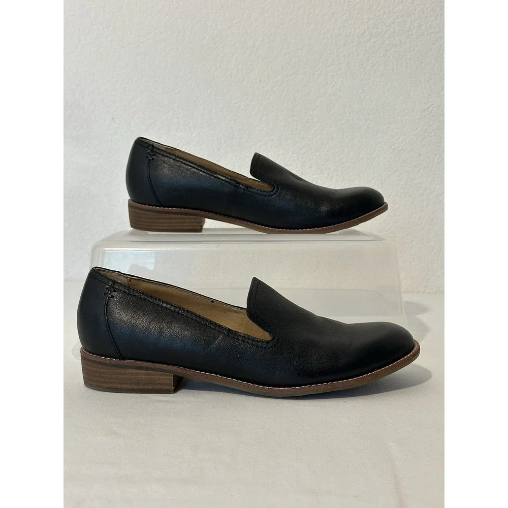 EARTH Shoes